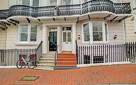 The Gullivers Hotel